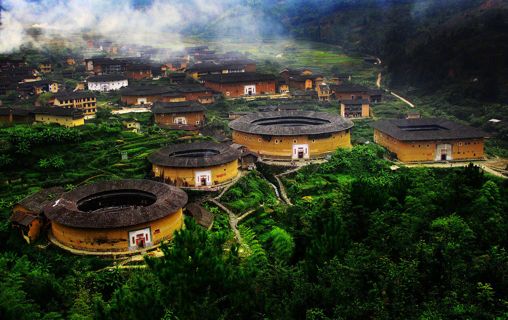 福建，历史与现代交融，文化与经济盛宴的展现