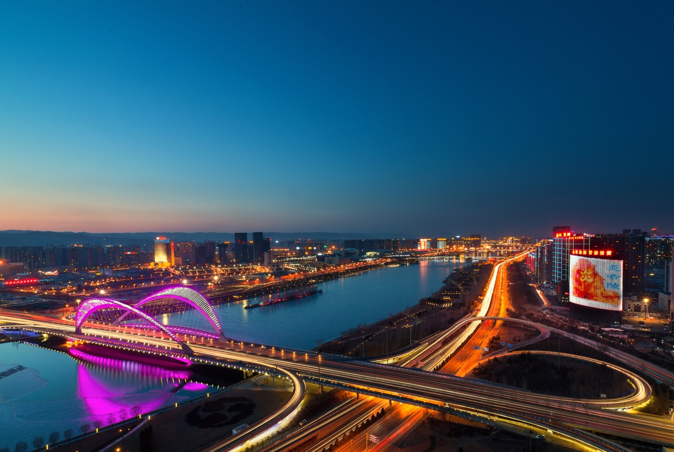 大学生视角下的太原之行,城市洞察与内心体悟